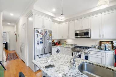 Main picture of 668 Massachusetts Ave