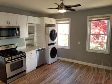 Main picture of 78 Cypress St