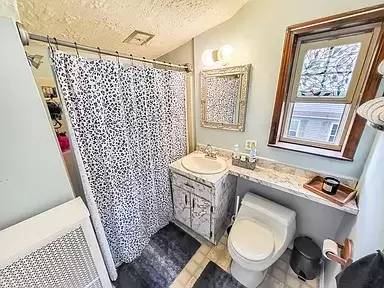 Main picture of 77 Olean St