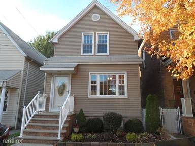 Main picture of 811 6th St