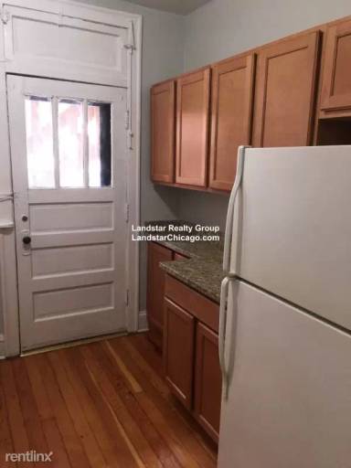 Main picture of 5044 N Wolcott Ave