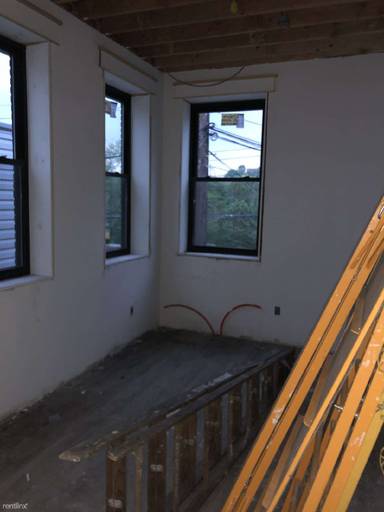 Main picture of 107 Yonkers Ave