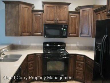 Main picture of 1288 N Cedar Blvd