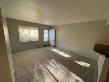 Main picture of 11416 E 27th Ter S