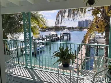 Main picture of 2655 Lake Dr