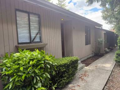 Main picture of 233 Dorn Ave