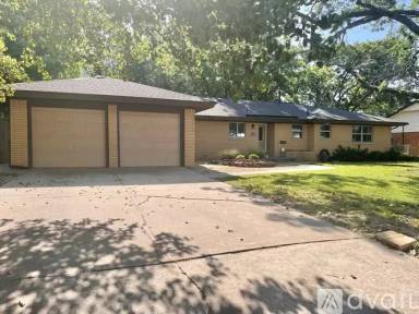 Main picture of 335 Foreman Ave