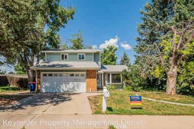 Main picture of 7571 Johnson St