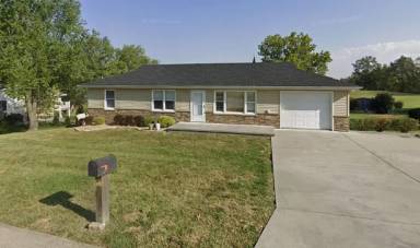 Main picture of 1003 Rose Ln
