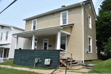 Main picture of 35 S 10th St