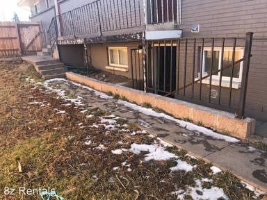 Main picture of 3345 N Fillmore St