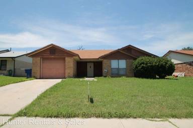 Main picture of 109 Blanket Dr