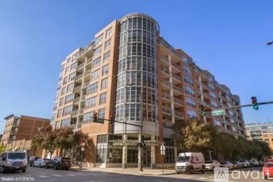 Main picture of 1148 W Monroe Condo
