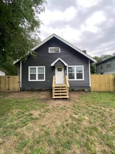 Main picture of 441 S 65th West Ave