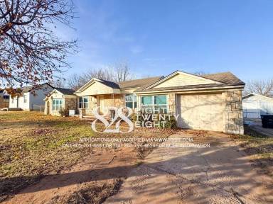 Main picture of 4517 SE 28th St