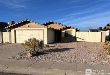 Main picture of 484 W Rosal Ave
