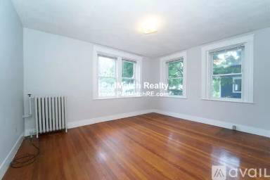 Main picture of 14 Russell St