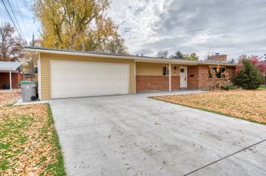 Main picture of 2038 N 24th St