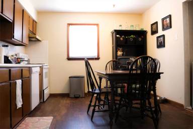 Main picture of 923 Fremont St
