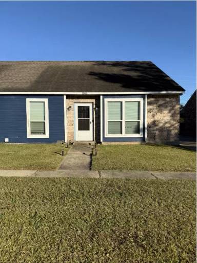 Main picture of 1010 Chemin Dr