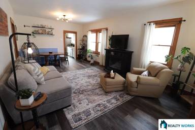 Main picture of 6433 Platte Ave