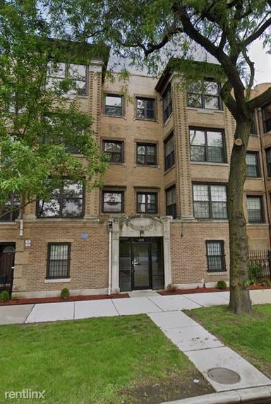 Main picture of 4209 S Michigan Ave