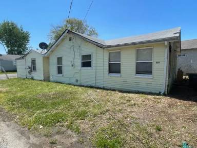 Main picture of 511 Blackburn Ave