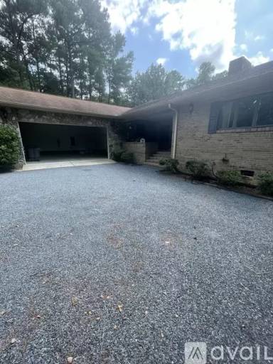 Main picture of 750 Mimosa Dr