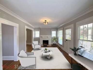 Main picture of 421 Hawthorne Ln
