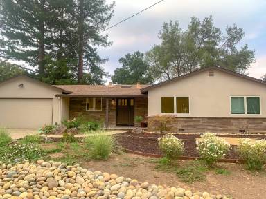 Main picture of 16385 Camellia Ter