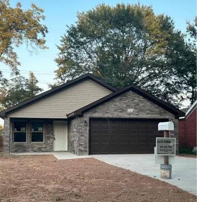 Main picture of 2020 Moss St
