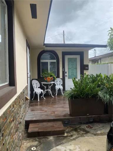 Main picture of 3611 Palm Ave