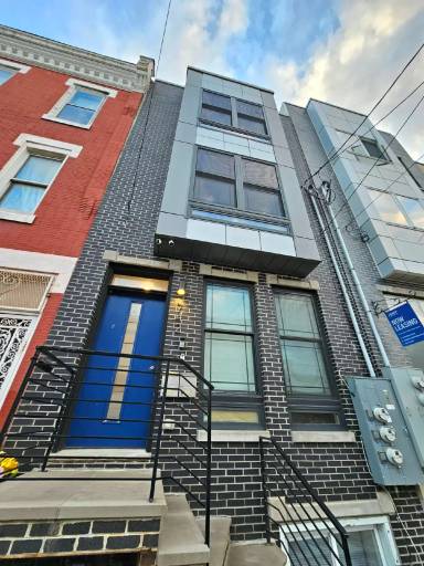 Main picture of 742 W Master St