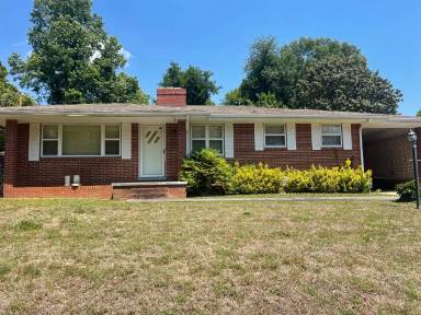 Main picture of 585 Boxwood Church Rd