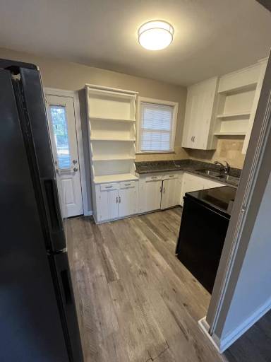 Main picture of 1421 Shirley St