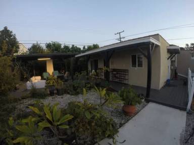 Main picture of 3720 Elm Ave