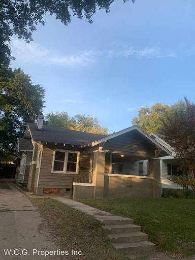 Main picture of 650 Merrick St