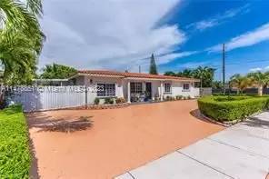 Main picture of 9901 SW 35th Ter