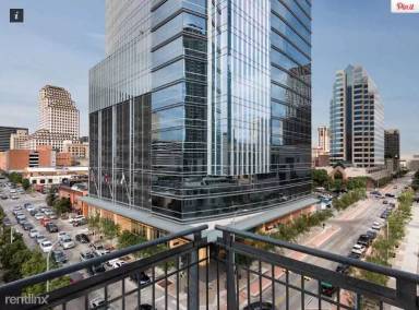Main picture of 301 W 3rd St
