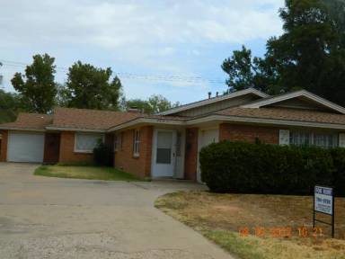 Main picture of 2412 33rd St