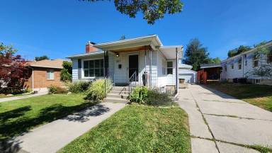 Main picture of 1977 E Ramona Ave