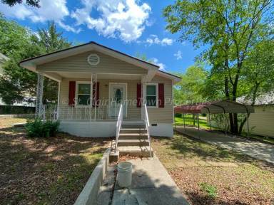 Main picture of 406 25th St N