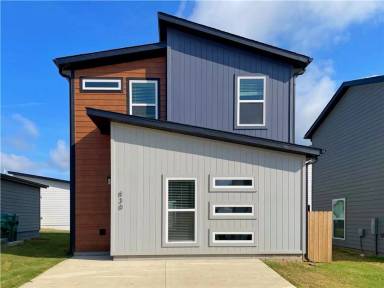 Main picture of 830 Ventnor Ave