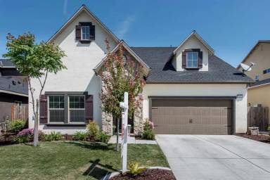 Main picture of 6187 E Pontiac Way