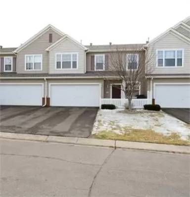 Main picture of 5010 Holly Ln N