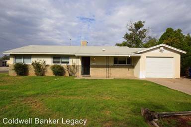 Main picture of 3503 Montclaire Dr NE