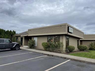 Main picture of River Road Plaza Unit 3A