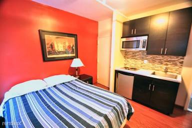 Main picture of 103 Manhattan Ave
