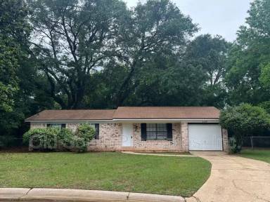 Main picture of 6359 Cotton St