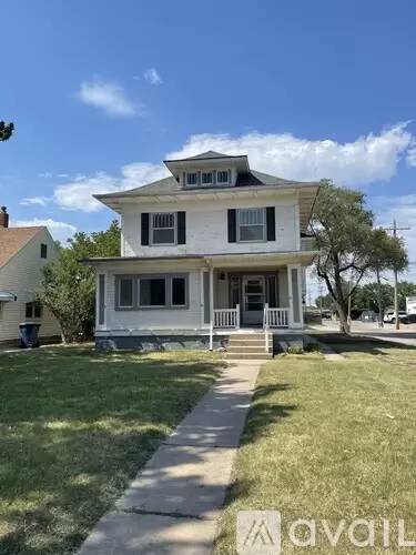 Main picture of 22 W 24th Ave